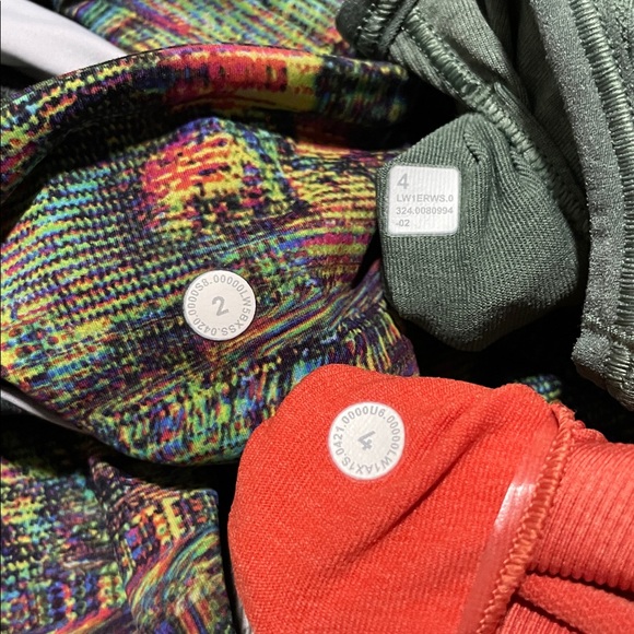 NWOT Lululemon Matching Bundle. Size Tops 4/Bottom 2 - Picture 2 of 12